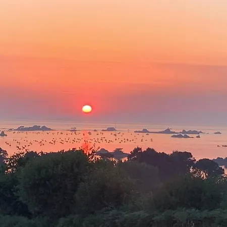 Bug Ar Mor - Vue Exceptionnelle Des 7 Iles Penvénan